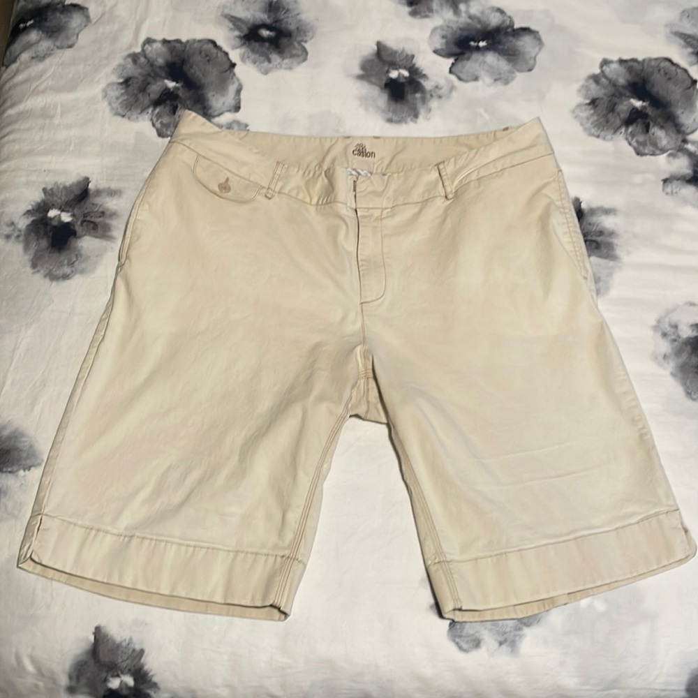 Caslon by Nordstrom Woman’s Khaki Shorts - 16W